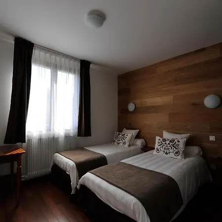 Le Hotel 2*