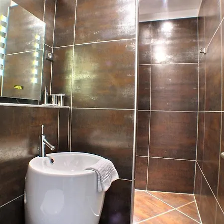 Le Hotel Pelussin